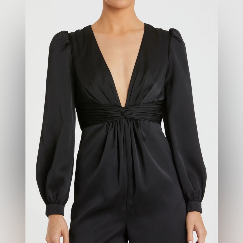 ✔️ Mac Duggal - Black Front Twist Puff Sleeve Deep V Neck Jumpsuit - Picture 2 of 6